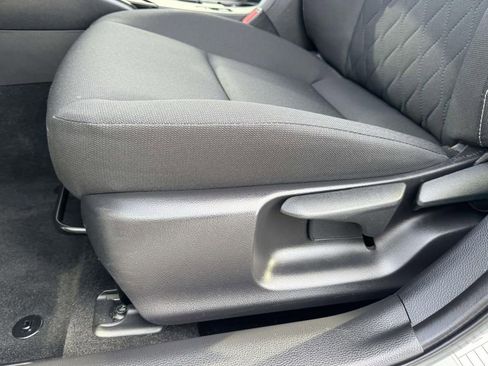 Certified 2025 Toyota Corolla LE image 18