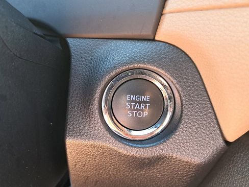 Certified 2019 Toyota RAV4 Limited image 29