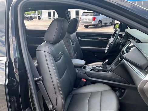 Used 2022 Cadillac XT5 Premium Luxury FWD image 29