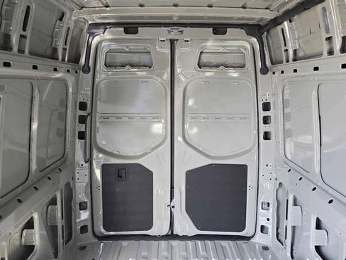 Used 2026 Mercedes-Benz Sprinter 2500 image 16