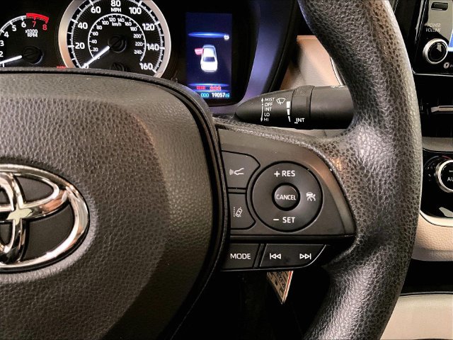 Used 2022 Toyota Corolla LE w/ Carpet Mat Package (TMS) FWD image 18