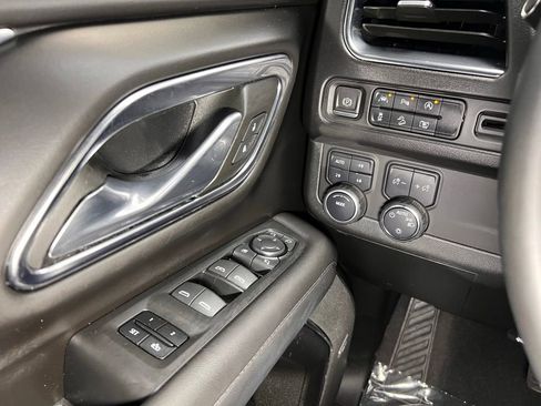 Used 2023 Chevrolet Tahoe Z71 w/ Luxury Package image 21