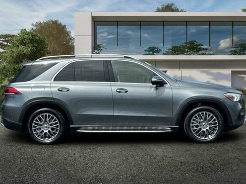 Used 2022 Mercedes-Benz GLE 450 4MATIC image 3