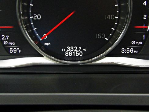 Used 2017 Volvo S60 T5 Inscription image 14