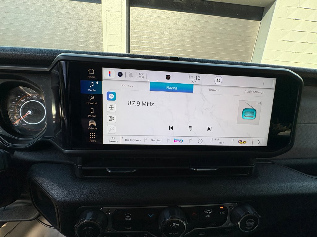Certified 2024 Jeep Wrangler Sport AWD/4WD image 19