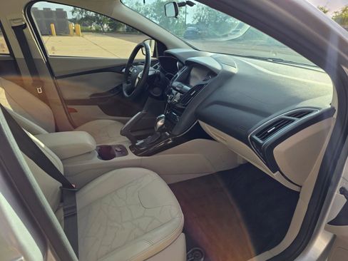 Used 2013 Ford Focus Electric Hatchback FWD image 26