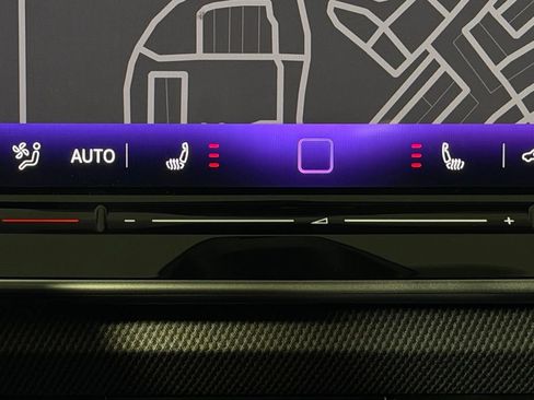 Used 2025 Volkswagen GTI SE image 19