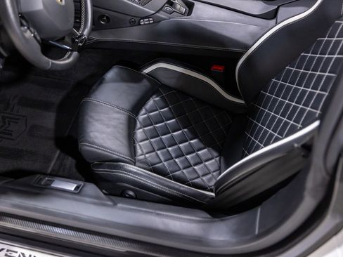 Used 2019 Lamborghini Aventador S image 47