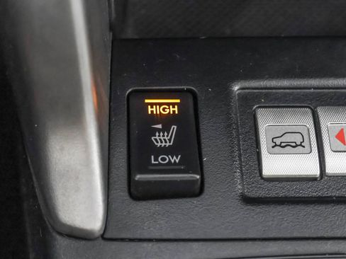 Used 2017 Subaru Forester 2.5i Premium image 33