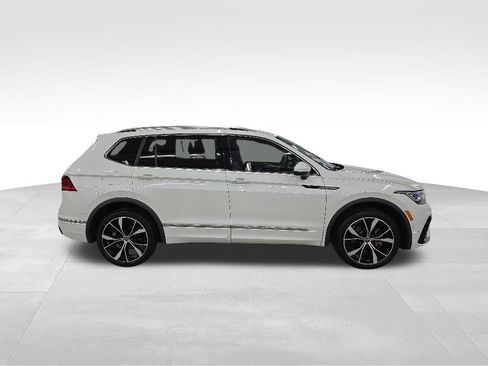Used 2022 Volkswagen Tiguan SEL R-Line AWD/4WD image 3
