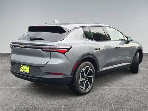 New 2026 Chevrolet Equinox EV LT w/ Comfort Package FWD image 30