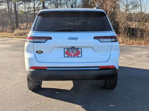 New 2025 Jeep Grand Cherokee L Laredo image 6