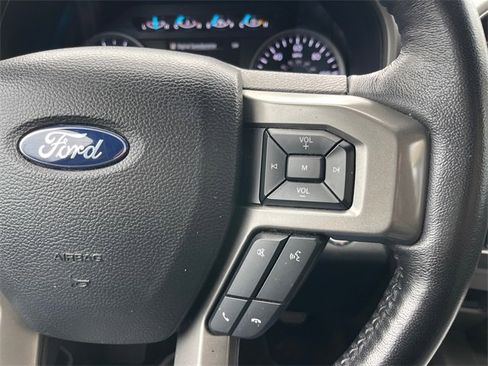 Used 2021 Ford Expedition XLT image 15