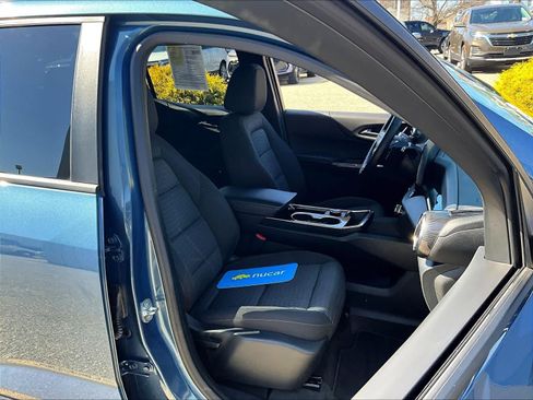 Used 2026 Chevrolet Equinox LT image 11