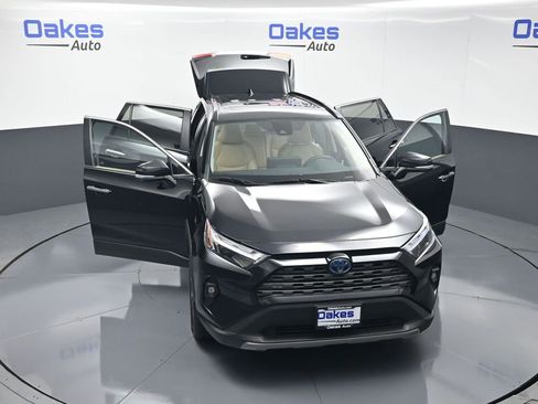 Used 2023 Toyota RAV4 Limited AWD/4WD image 59