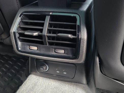 Used 2025 Audi Q3 2.0T Premium Plus w/ Premium Plus Package image 47