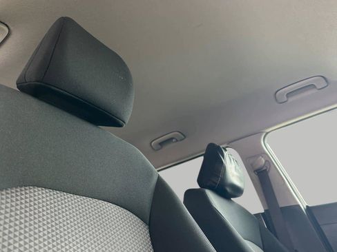 Used 2023 Kia Soul LX w/ LX Technology Package FWD image 19