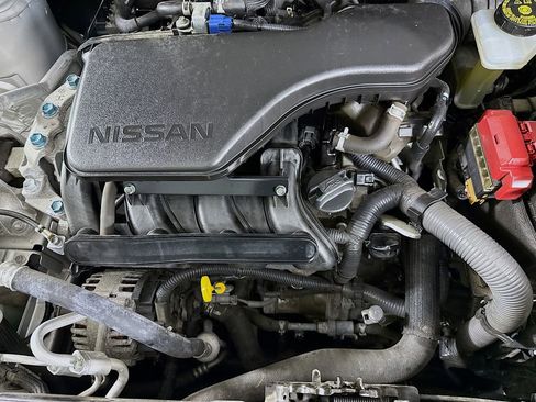 Certified 2020 Nissan Rogue Sport S image 32