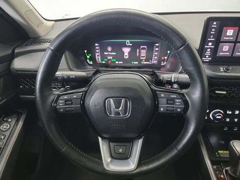 Used 2025 Honda Accord Touring image 17