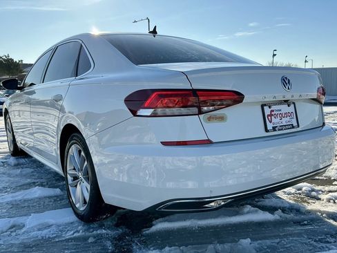 Used 2020 Volkswagen Passat 2.0T SE w/ Sunroof Package image 13