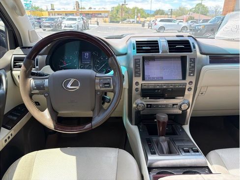 Used 2016 Lexus GX 460 w/ Premium Package AWD/4WD image 5