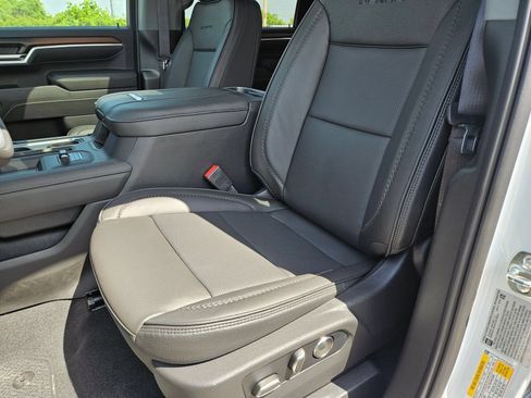 New 2026 GMC Sierra 2500 Denali w/ Denali Reserve Package AWD/4WD image 22