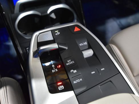 Used 2023 BMW X1 xDrive28i w/ Premium Package image 41