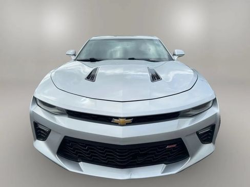 Used 2016 Chevrolet Camaro SS RWD image 2