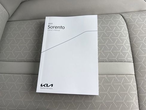 Used 2023 Kia Sorento SX image 27