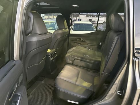 Used 2024 Lexus GX 550 550 Luxury w/ Accessory Package (2T) image 26