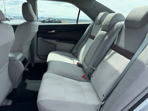 Used 2012 Toyota Camry LE FWD image 12