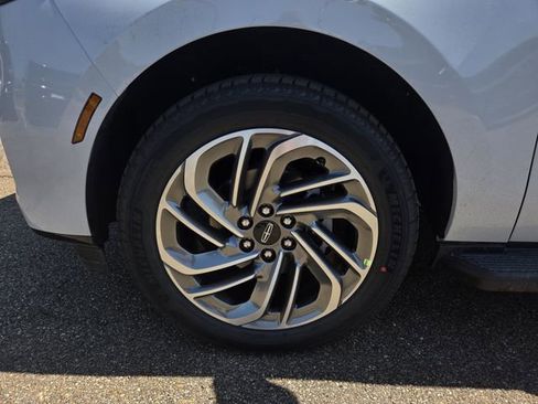 New 2026 Lincoln Navigator Premiere AWD/4WD image 22