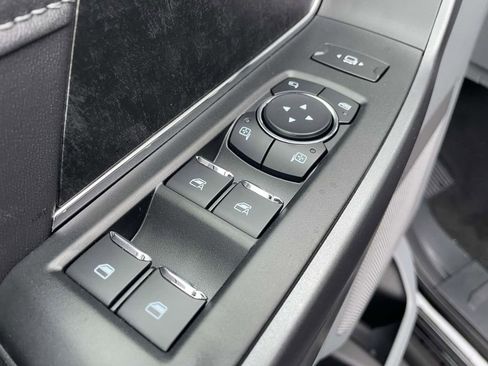 New 2026 Ford F250 XLT w/ XLT Premium Package image 18