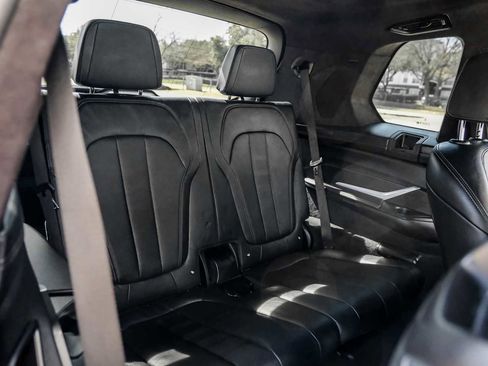 Used 2021 BMW X7 M50i w/ Luxury Seating Package image 41
