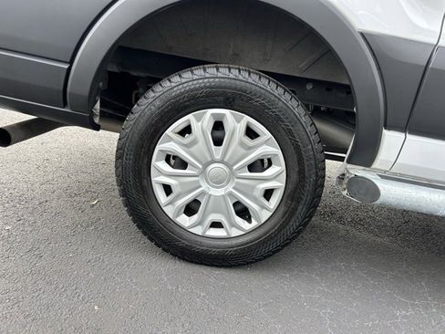 Used 2024 Ford Transit 250 Low Roof w/ Exterior Upgrade Package image 7