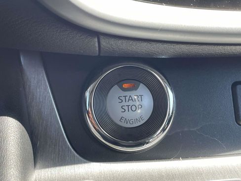 Used 2019 Nissan Murano SV w/ Premium Package AWD/4WD image 27