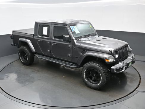 Used 2021 Jeep Gladiator Sport image 37
