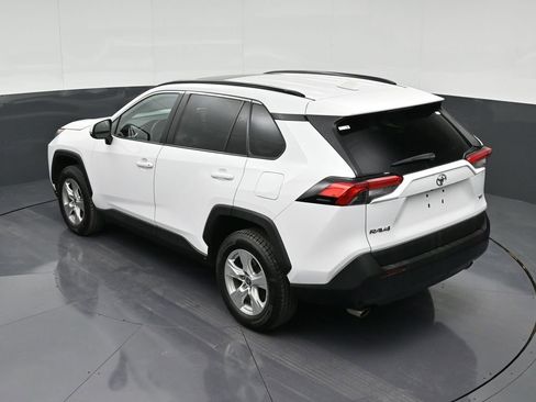 Used 2021 Toyota RAV4 XLE w/ Convenience Package image 13
