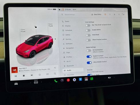 Used 2023 Tesla Model Y Long Range AWD/4WD image 58