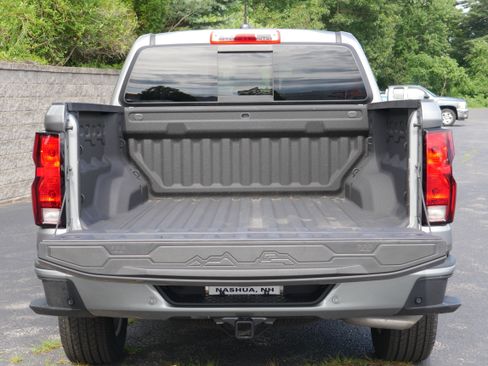 Certified 2024 Chevrolet Colorado LT w/ LT Convenience Package II AWD/4WD image 7