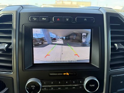 Used 2021 Ford Expedition Max XLT image 13