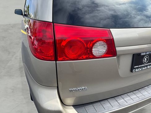 Used 2008 Toyota Sienna LE FWD image 23