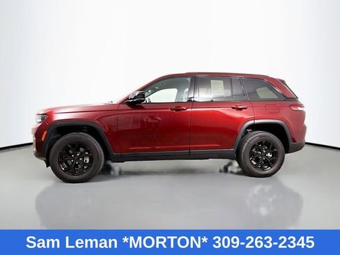 Used 2024 Jeep Grand Cherokee Altitude image 4