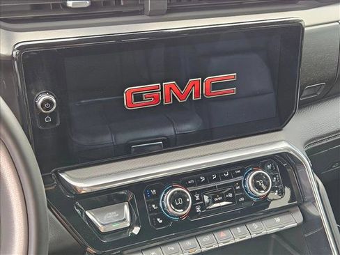 Used 2024 GMC Sierra 1500 Denali w/ Denali Reserve Package AWD/4WD image 16