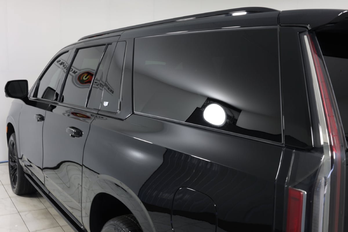 Used 2023 Cadillac Escalade ESV Sport Platinum w/ LPO, ONYX Package AWD/4WD image 51