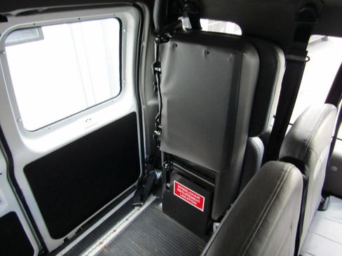 Used 2007 Ford E-350 and Econoline 350 Extended Super Duty image 24