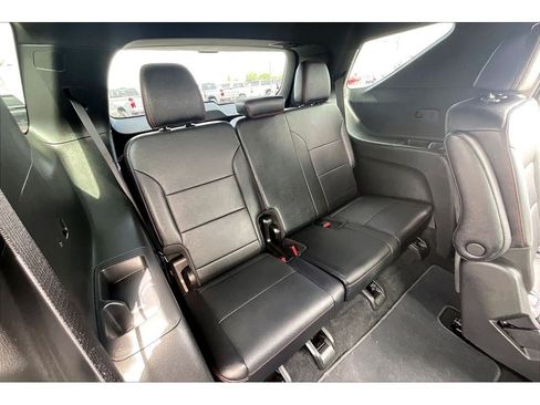 Used 2024 Chevrolet Traverse Z71 w/ Enhanced Driving Package AWD/4WD image 29