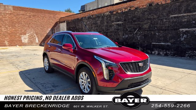Used 2023 Cadillac XT4 Luxury w/ Cold Weather Package FWD image 1