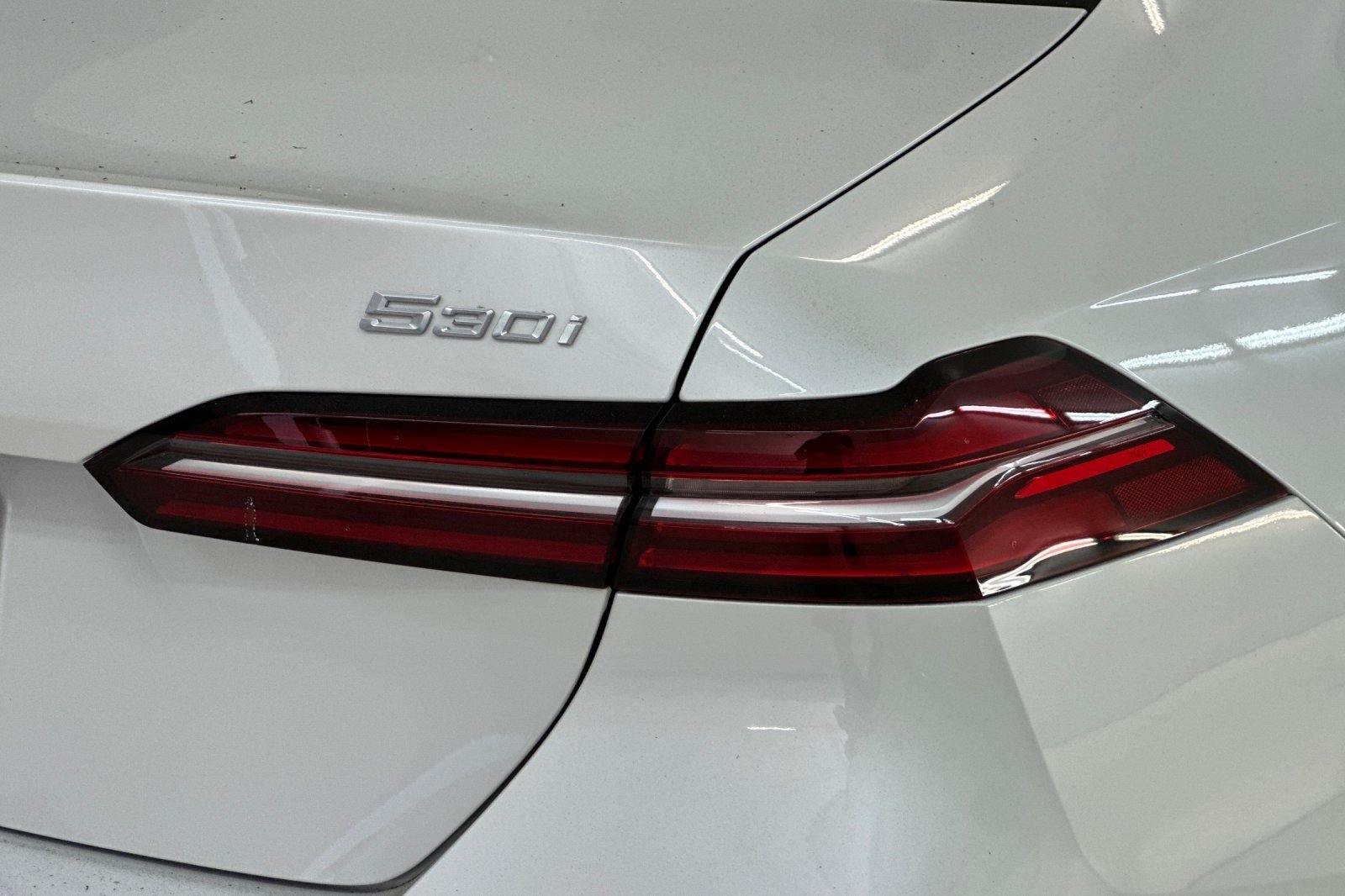 Certified 2024 BMW 530i w/ Convenience Package RWD image 30