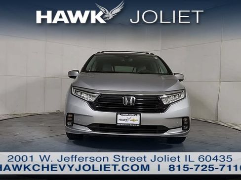 Used 2023 Honda Odyssey Touring image 3